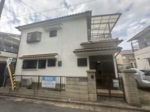 天理市 平等坊町　中古一戸建て　１，８９９万円　天理市  2階建 ４ＬＤＫ
