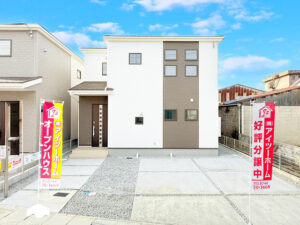 リーブルガーデン桜井市粟殿12期 （ＪＲ桜井線「三輪」駅まで徒歩10分）新築一戸建て （近鉄大阪線「桜井」駅まで徒歩14分）新築一戸建て 12期分譲1号棟2号棟 当社は！仲介手数料無料0円   リーブルガーデン桜井市粟殿12期　全2棟 （ＪＲ桜井線「三輪」駅まで徒歩10分） （近鉄大阪線「桜井」駅まで徒歩14分） 2,380万円・2,580万円 2380万円（4LDK+2WIC）・2580万円（3SLDK）   リーブルガーデン桜井市粟殿12期