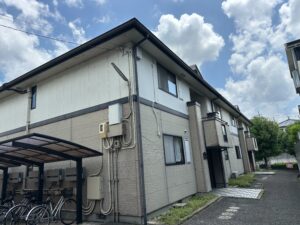 ：【かーみん】です。パセオ白鳳B棟 105号室 – 奈良県香芝市尼寺３丁目 賃料・初期費用：3万7千円/管理費・共益費：5500円/駐車場：敷地内5500円 (有)不動産アドバイザーが提供する 賃貸物件情報  意味がないので  他の不動産会社に  仲介手数料を支払わないで  ください！  当社は奈良県内、  香芝市内、  の  賃貸物件  （アパート・マンション）は  完全に  仲介手数料無料0円で  当社、  有限会社  不動産アドバイザーが  お客様をお守りします。     パセオ白鳳B棟 105号室 – (有)不動産アドバイザーが提供する賃貸物件情報／